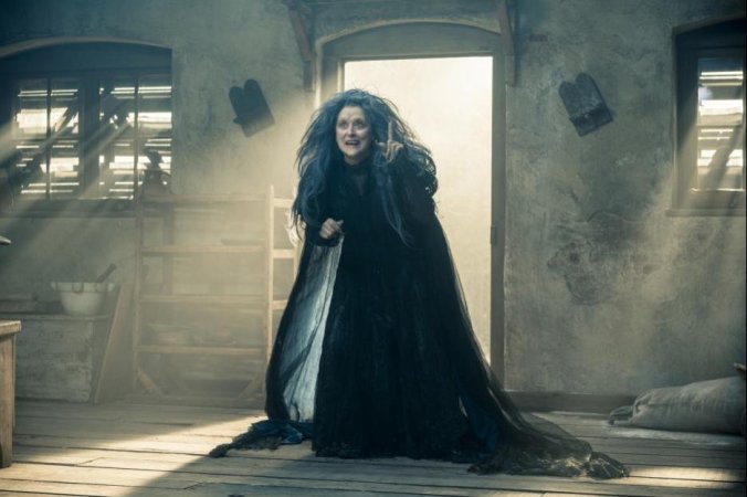 As the Witch in "Into the Woods" at least you know Meryl Streep has come ready to party down in her pivotal role.